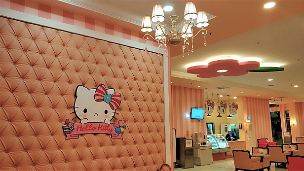 Hello Kitty кафе