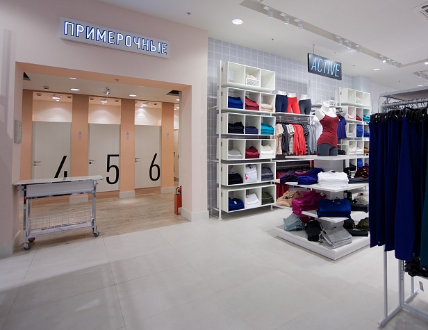 магазин FOREVER 21 в ТЦ МЕГА Белая Дача