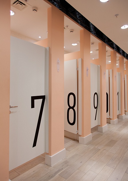 магазин FOREVER 21 в ТЦ МЕГА Белая Дача